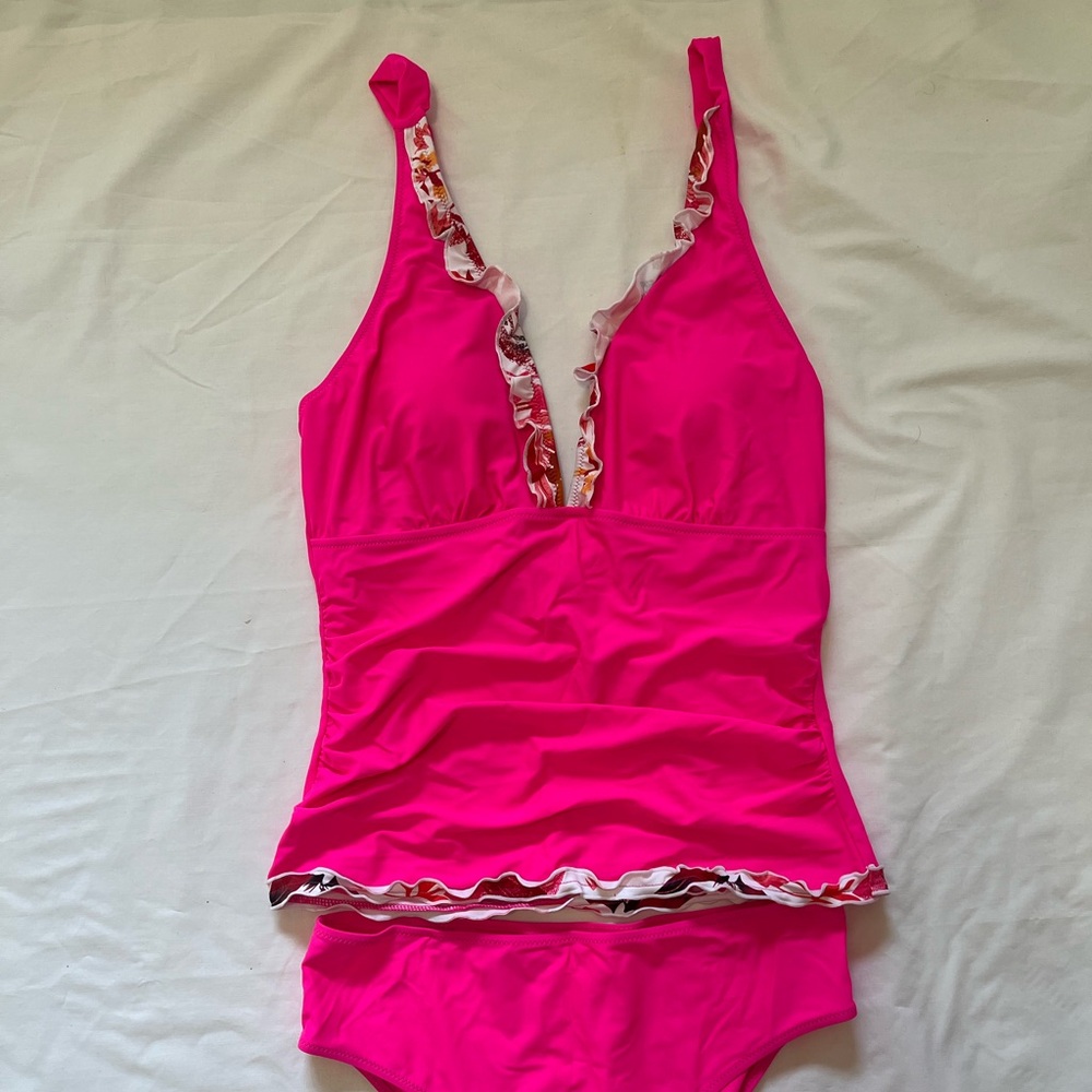 Pink Ruffled Swimsuit Set - Picture 6 of 8